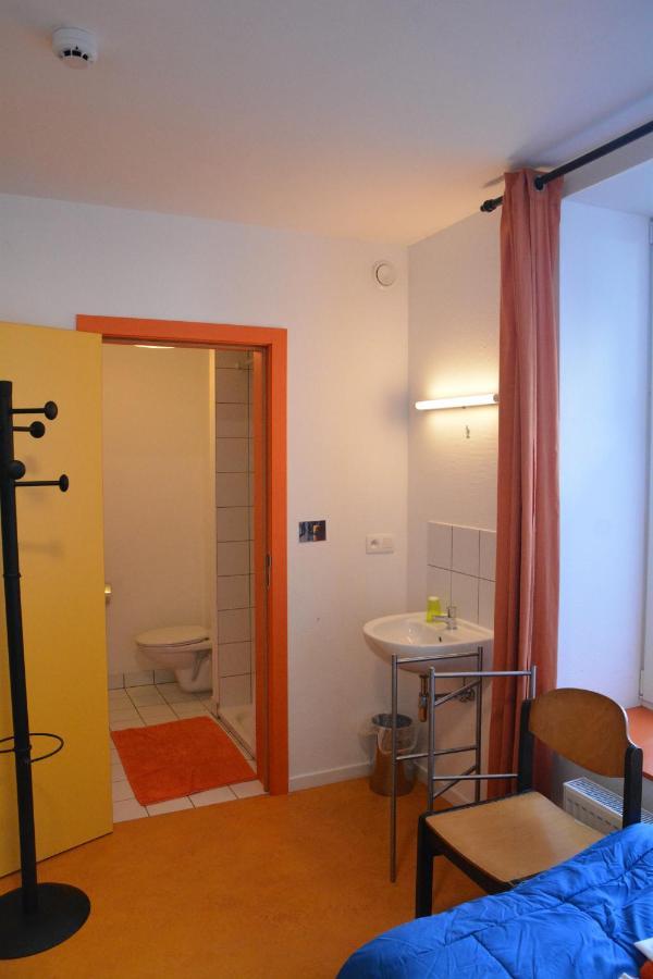 Le Fagotin - Youth Hostel ستاومونت المظهر الخارجي الصورة