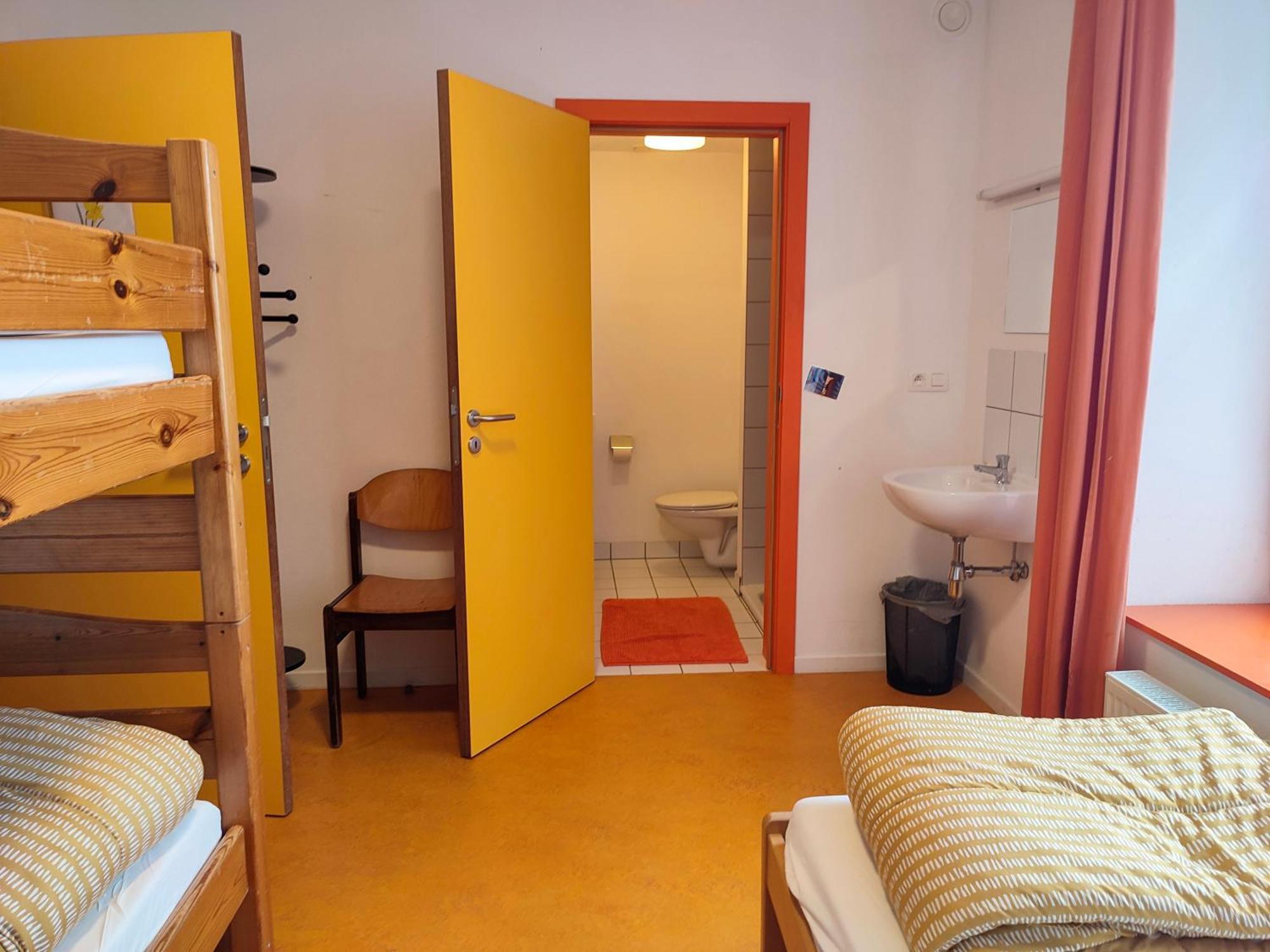 Le Fagotin - Youth Hostel ستاومونت المظهر الخارجي الصورة