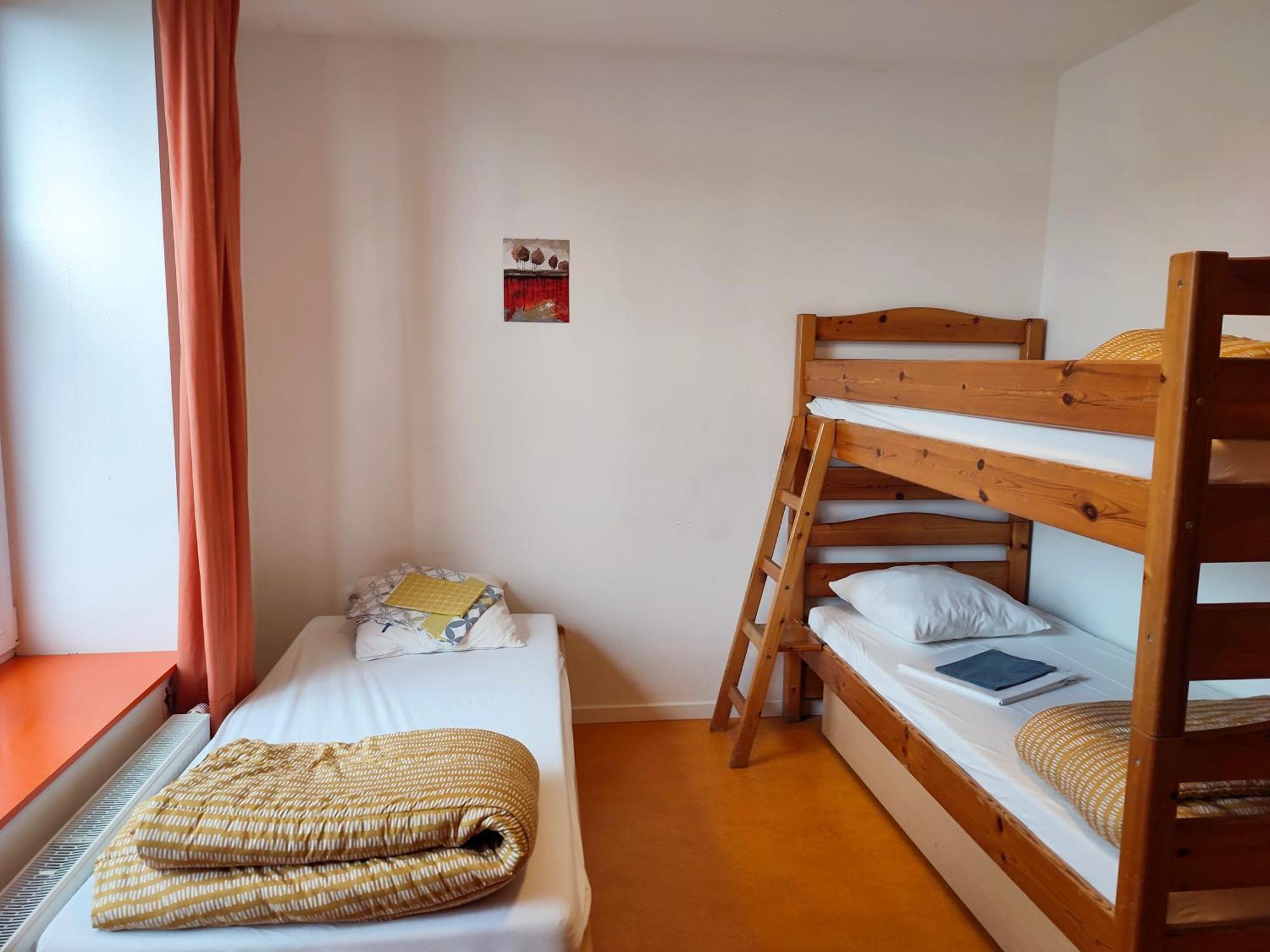 Le Fagotin - Youth Hostel ستاومونت المظهر الخارجي الصورة